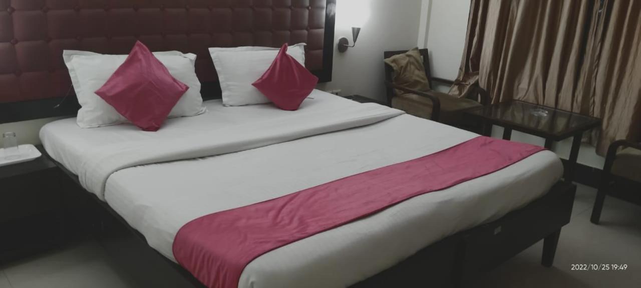 Hotel Surya Beach Inn Puri Exterior foto