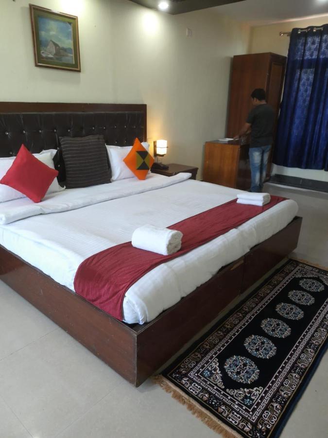 Hotel Surya Beach Inn Puri Exterior foto