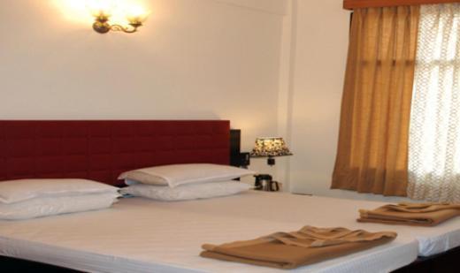 Hotel Surya Beach Inn Puri Habitación foto
